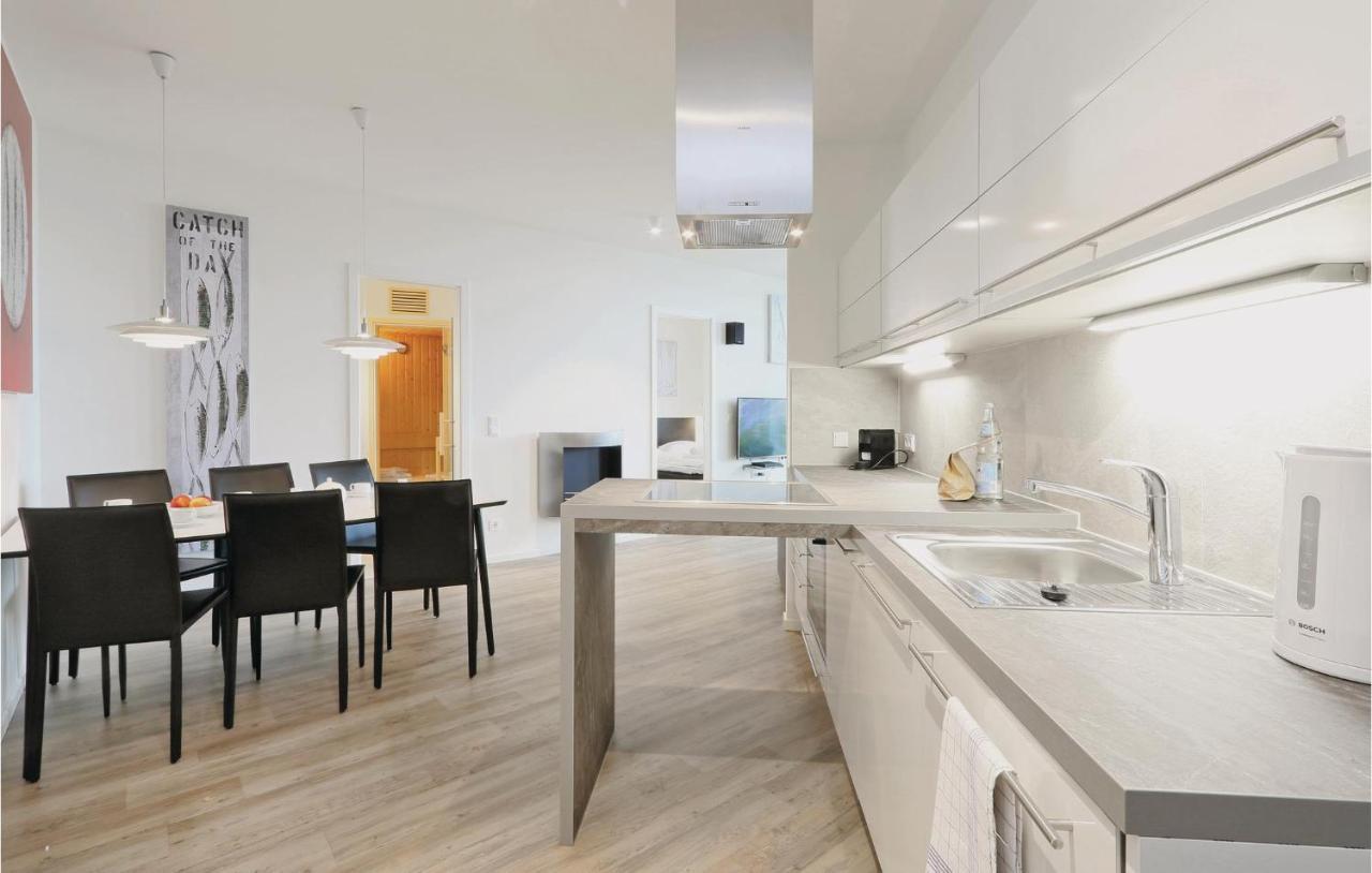 Lovely Apartment In Luebeck Travemuende With Wifi Bagian luar foto